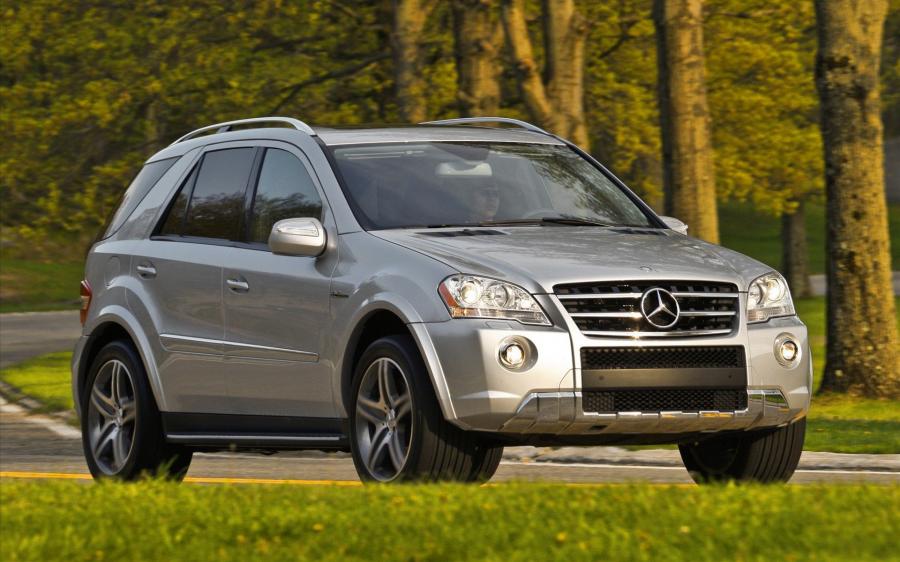  Mercedes-Benz ML63 AMG 2009 года  (фото 22 из 38)